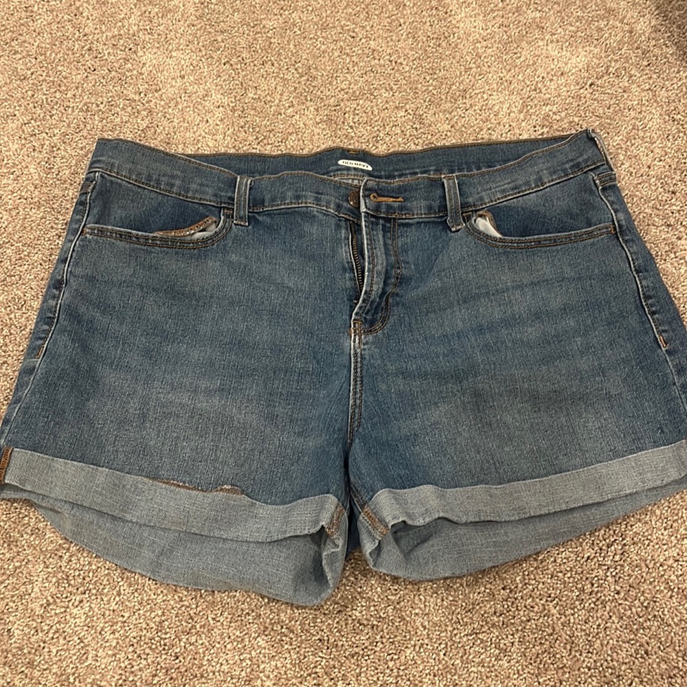 Old navy size 16 shorts